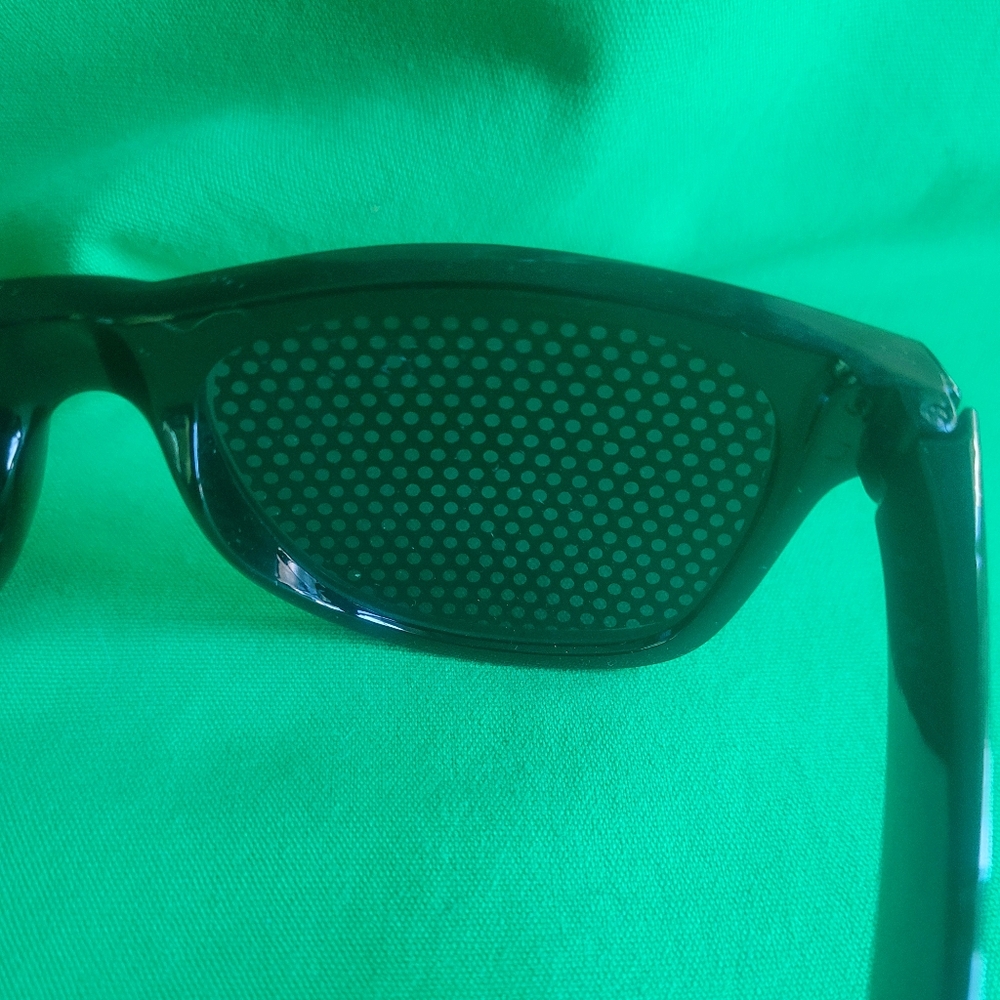 UNISEX ENGLAND SOCCER FAN SUNGLASSES NEW - Picture 4 of 7